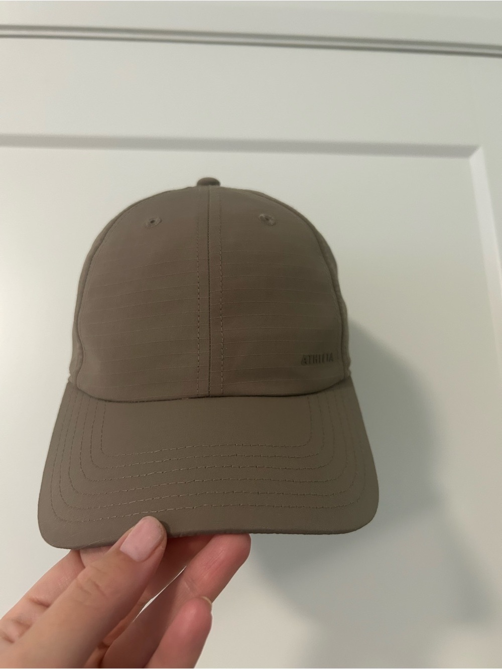 Athleta Performance Baseball Cap in Taupe/Light Brown